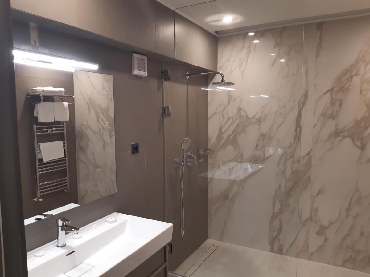 Hotel Univers Kluż-Napoka Zewnętrze zdjęcie