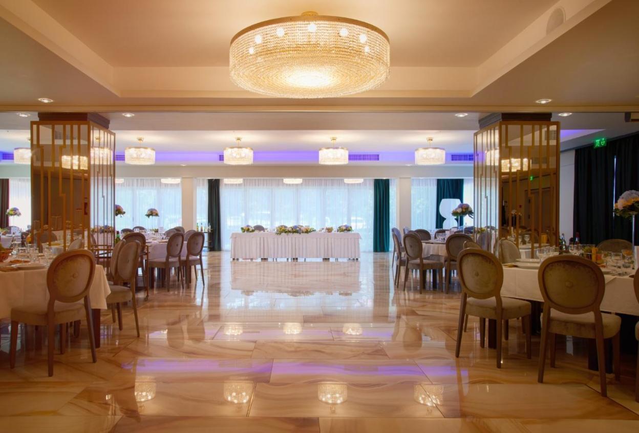 Hotel Univers Kluż-Napoka Zewnętrze zdjęcie