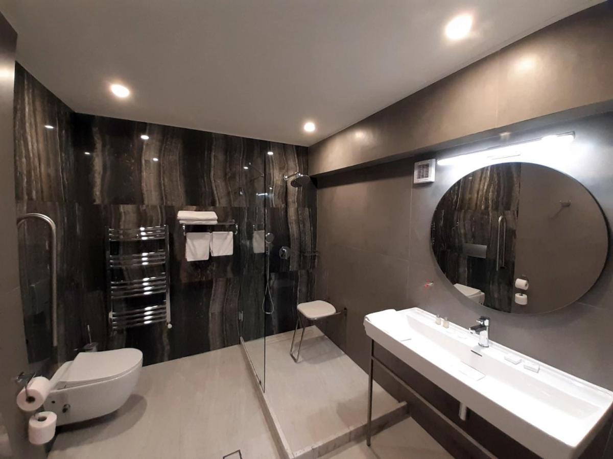 Hotel Univers Kluż-Napoka Zewnętrze zdjęcie