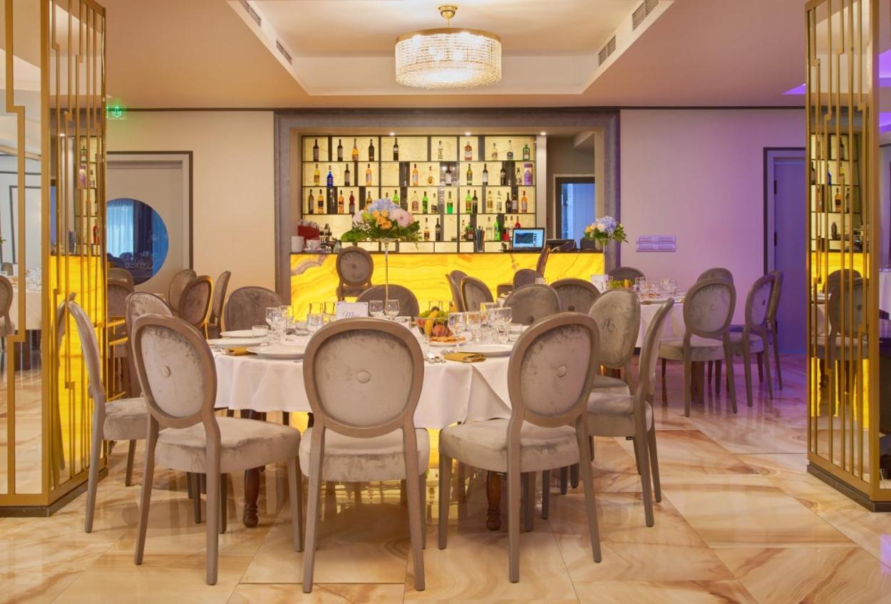 Hotel Univers Kluż-Napoka Zewnętrze zdjęcie