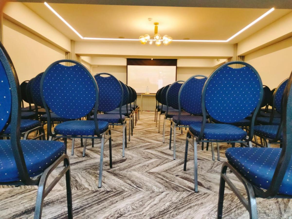 Hotel Univers Kluż-Napoka Zewnętrze zdjęcie