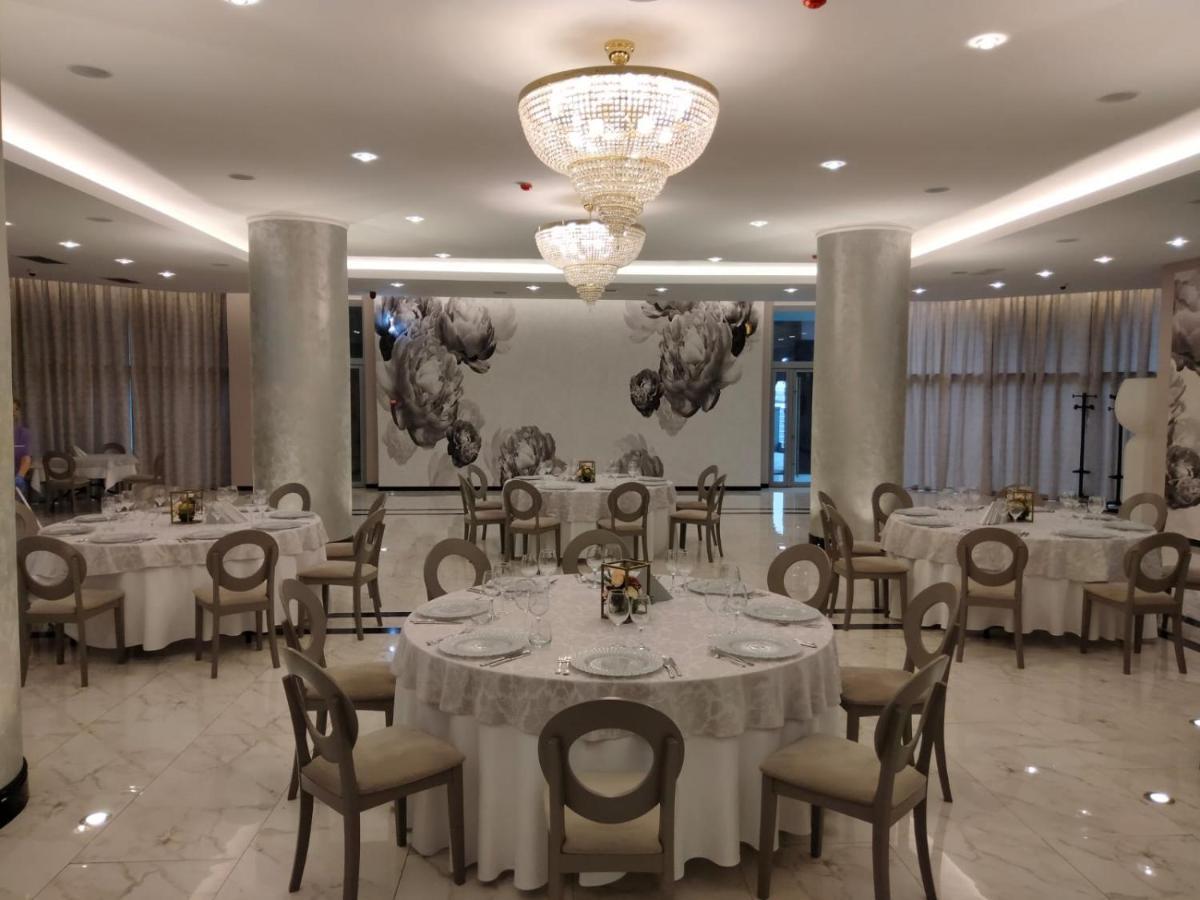 Hotel Univers Kluż-Napoka Zewnętrze zdjęcie